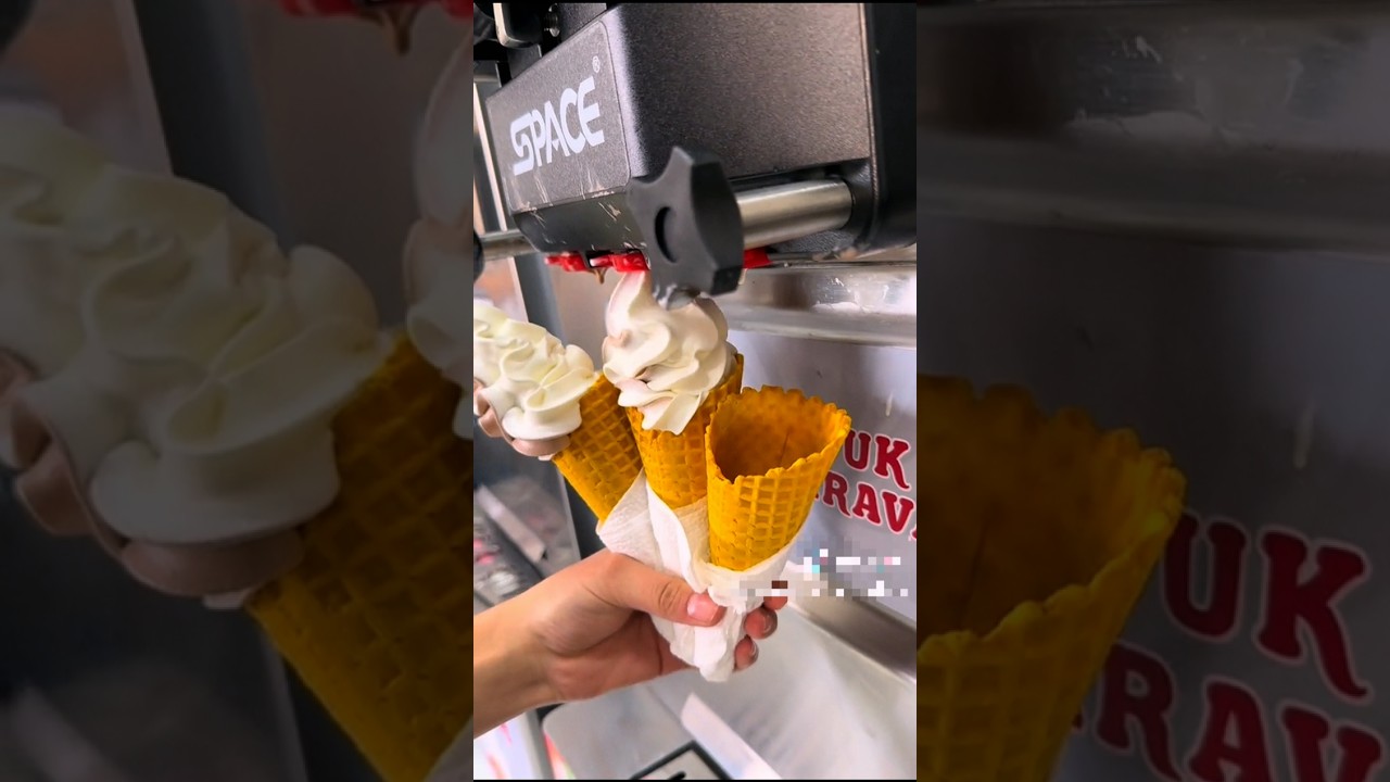 Ice Cream Cones 🍦🤩 | Yummy Flavours 😋🍨 #icecream #cone #yummy #shorts #shortsfeed #ytshorts #yt