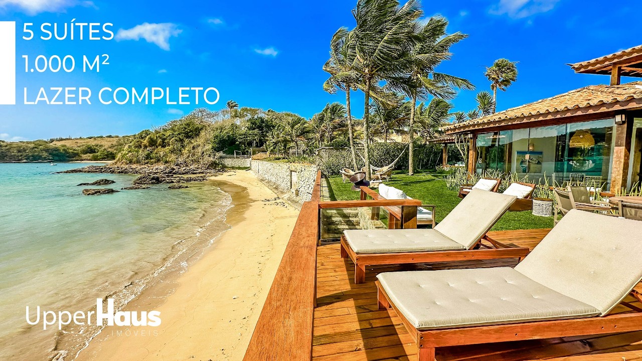 Nós temos o endereço do PARAÍSO! Casa pé na areia na famosa Praia da Ferradura em Búzios!