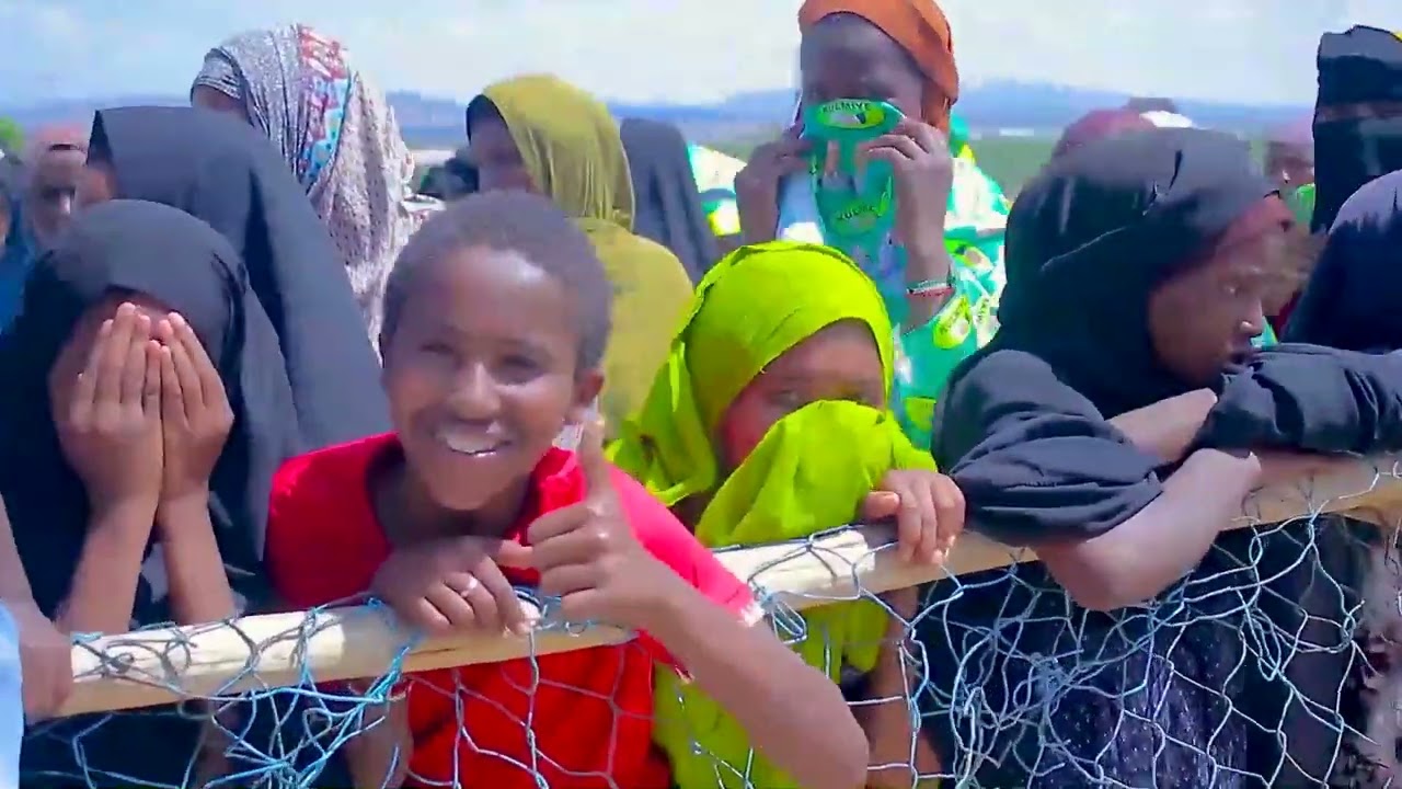 Taageerayaasha Xisbiga KULMIYE degmada Baki oo soo bandhigay cududooda taageero.