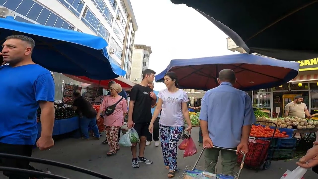İzmir Torbalı pazarını gezdim fiatlar güzel (Domates 8 tl)