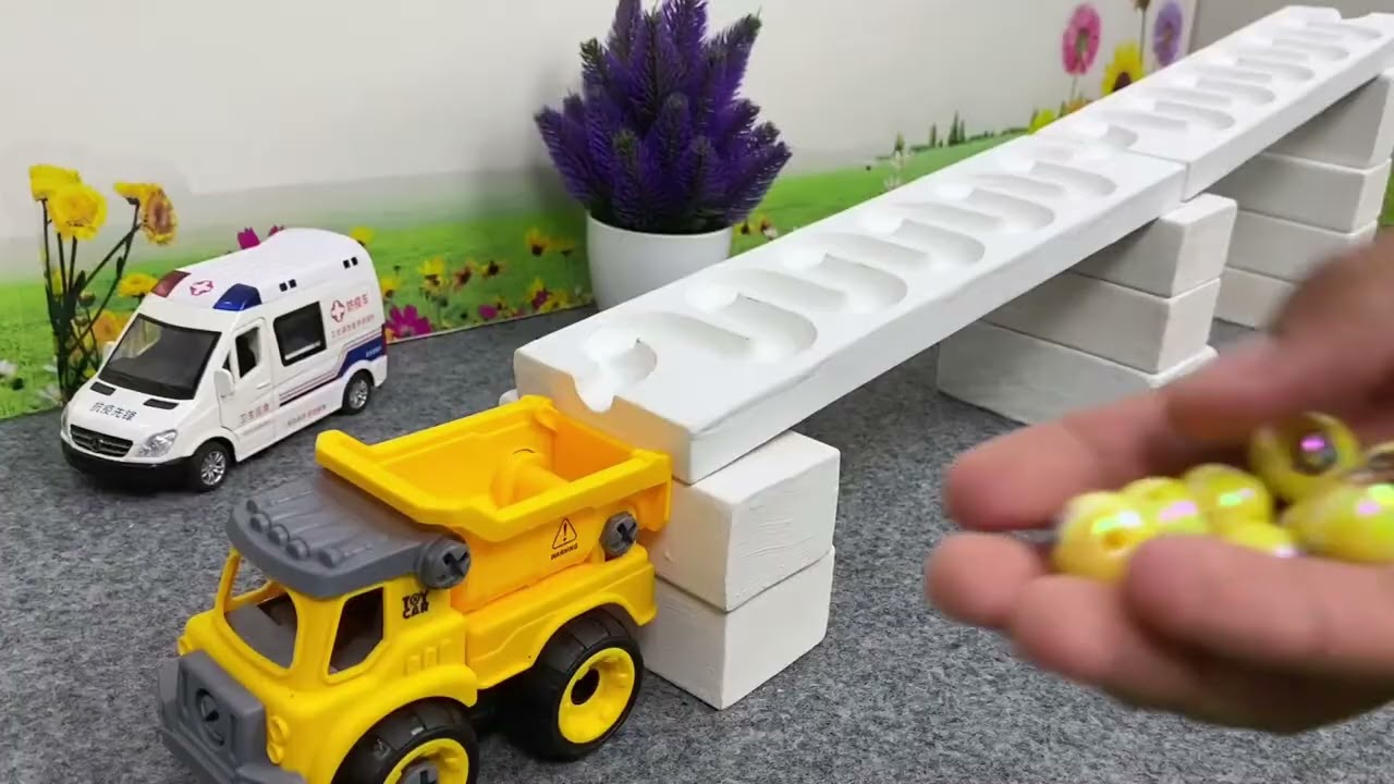 Marble Run Race ☆ HABA Slope & Retro Makita Truck, Excavator, Garbage Truck, Dump Truck, Ambulances