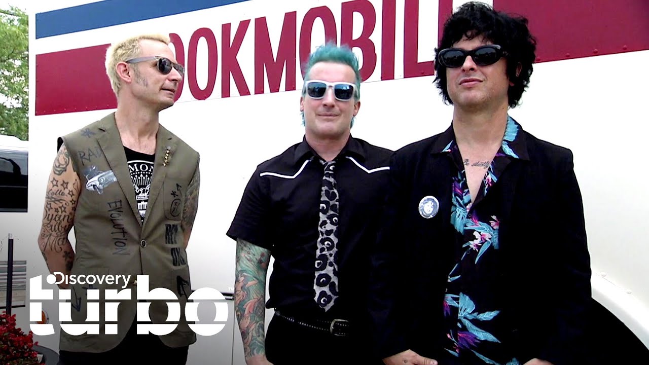 Integrantes de Green Day asombrados por como quedó su viejo autobús | West Coast Customs