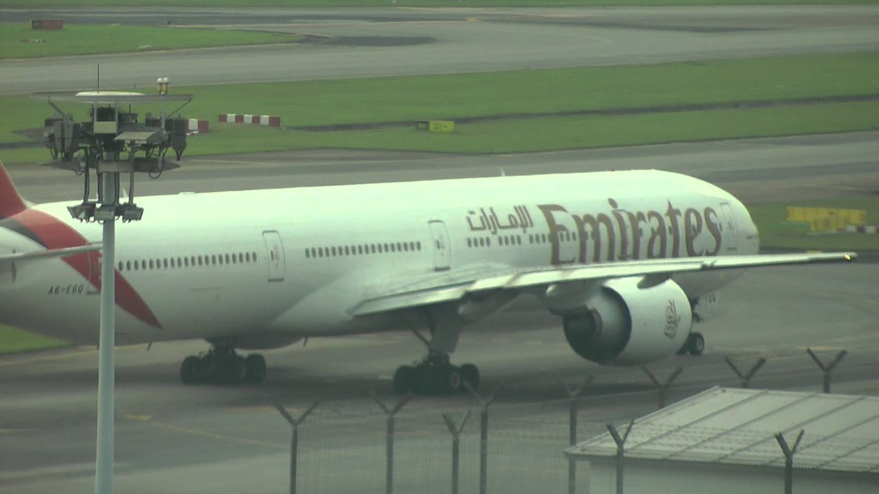 Fedex 777 Singapore Changi Airport with ATC british airways, scoot, thai, emirates
