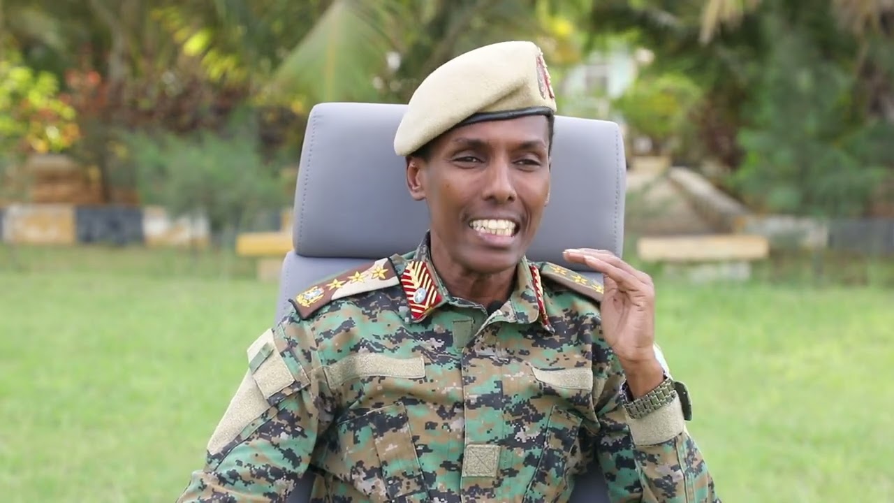 Jeneraal Odowaa Yuusuf ''Ciyaal weero dharka ciidanka soo xiratay waaye kuwa dadka dhibaateeya.
