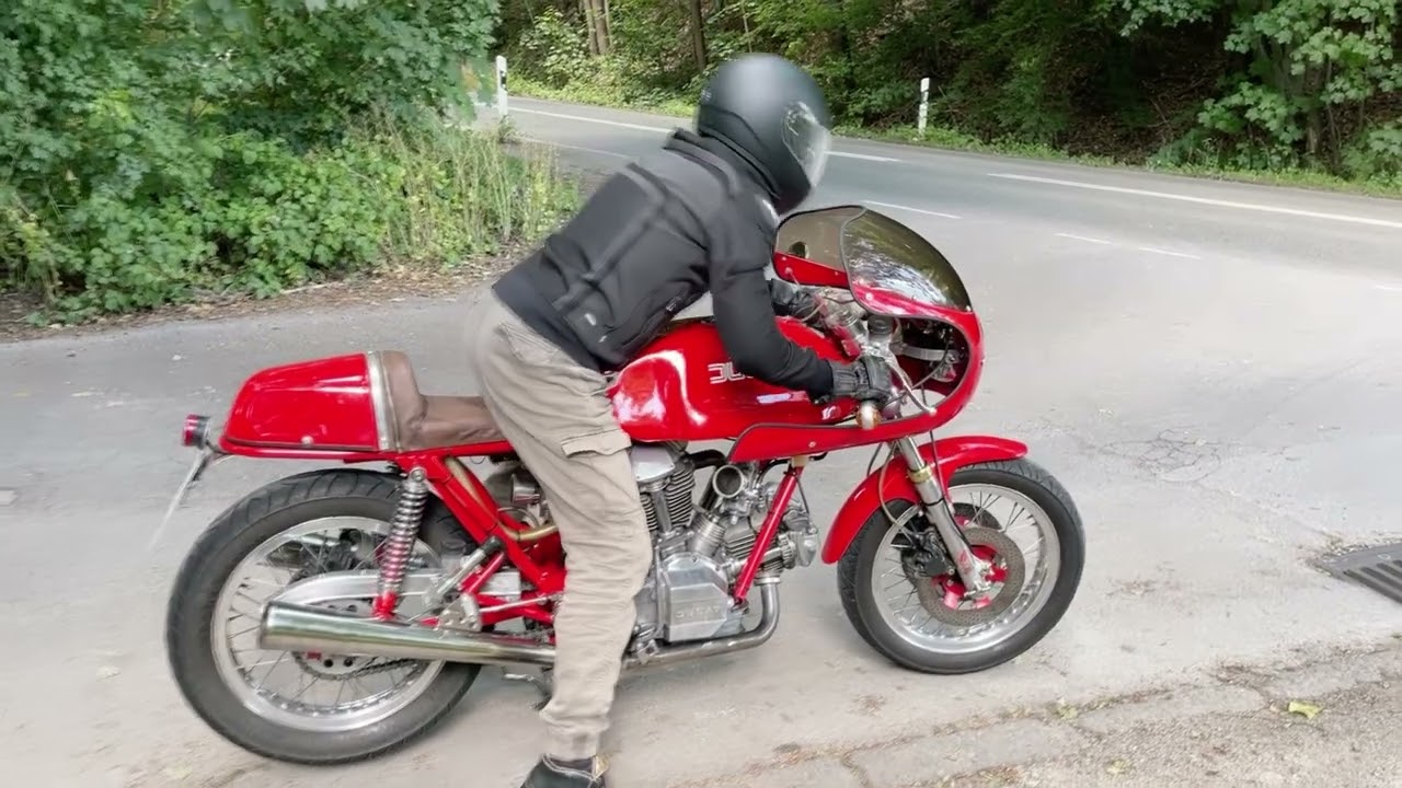 Ducati 900 SS Königswelle Bj 78 Fahrt