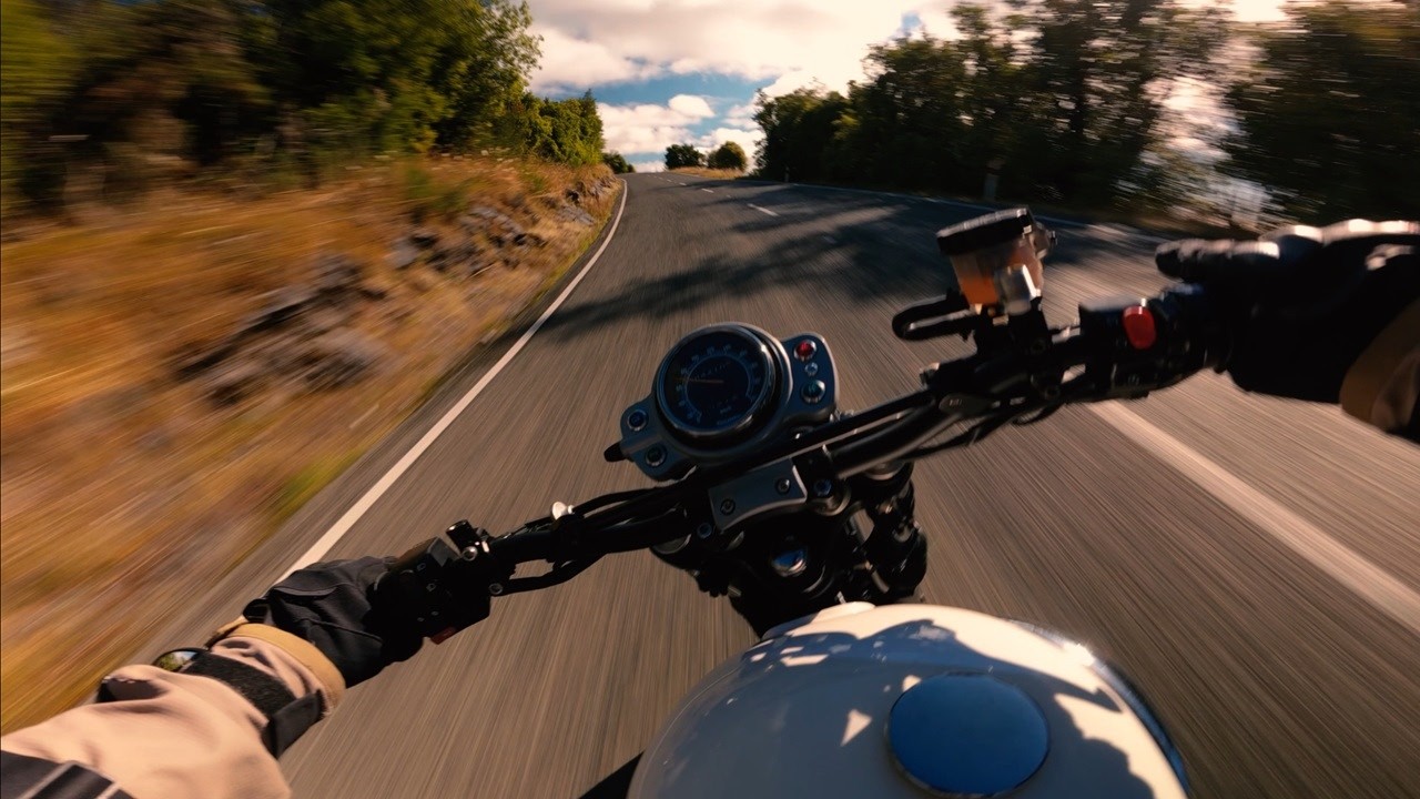 SCRAM SHOTS - YOUR DAILY DOSE - TRIUMPH SCRAMBLER 900 POV