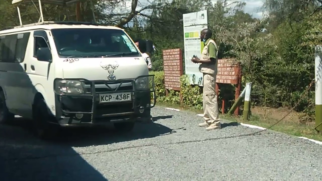 GAME DRIVES AT HELL'S GATE NATIONAL PARK