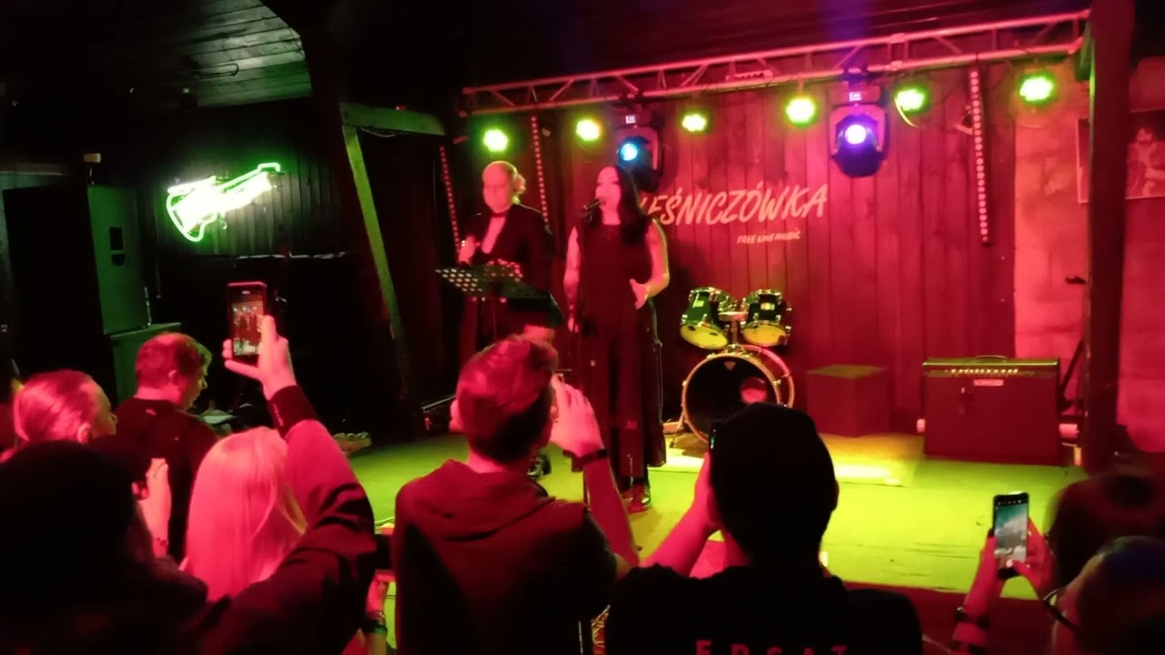 Anja Orthodox i Maja Konarska - Scarlett (