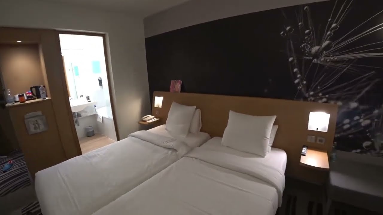Novotel Paris Centre Tour Eiffel : Twin room