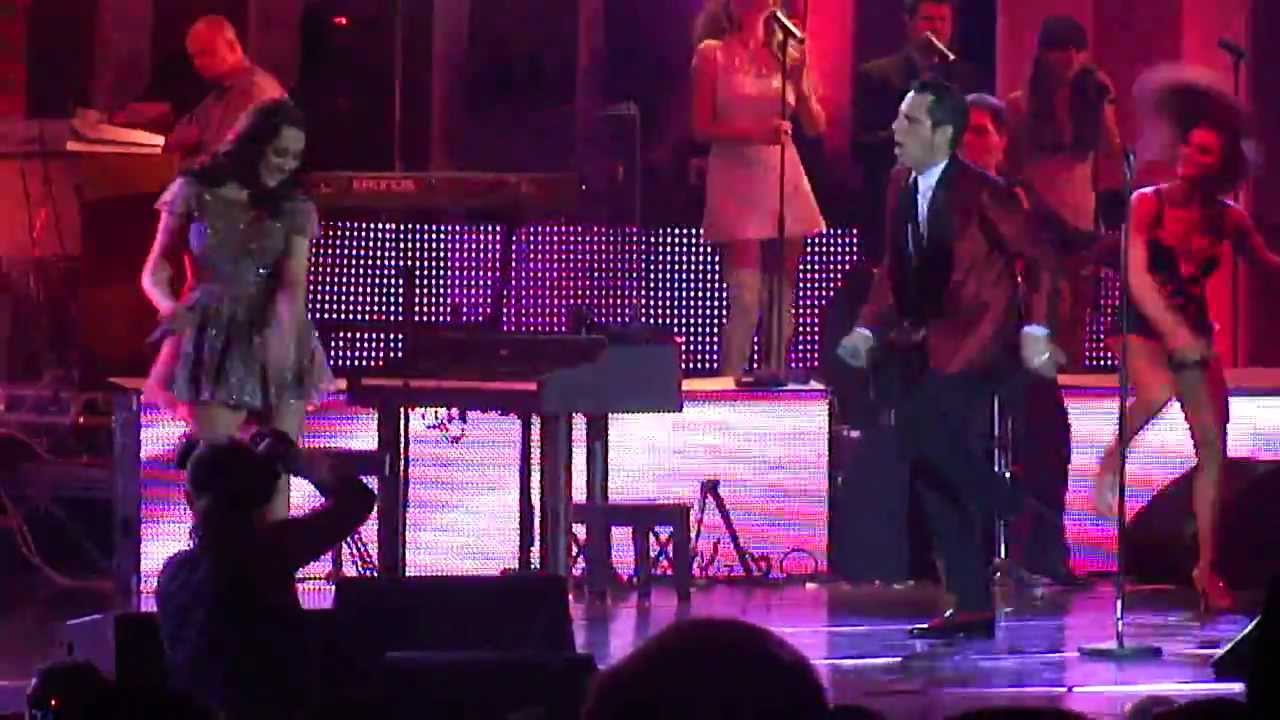 Stefan Banica Jr. & Andra - Prosopul & Time of my life (Concert Craciun 16.12.2011)