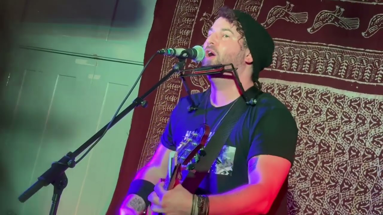 B-Sydes - The Desperate Dance (live) - The Hop, Swindon, 6 March 2026