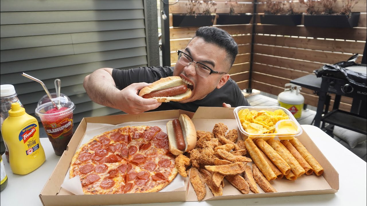 Eating My First 7-11 FEAST -MUKBANG