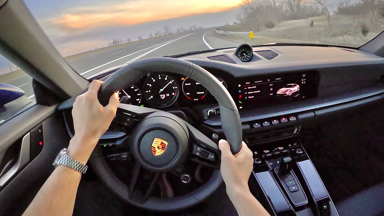Porsche 911 Carrera (PDK) 2022 года — обзор от первого лица