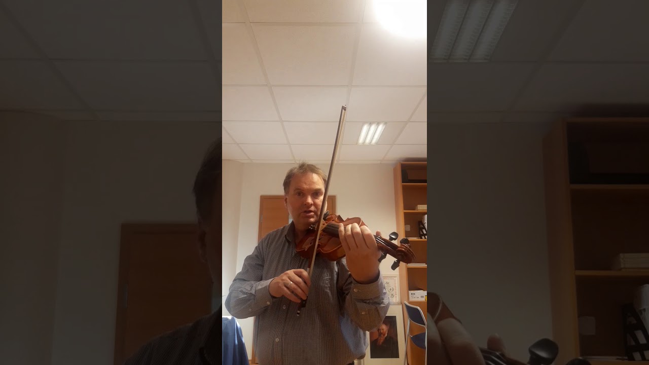 Myndband 6 - setja alla þrjá á A-streng