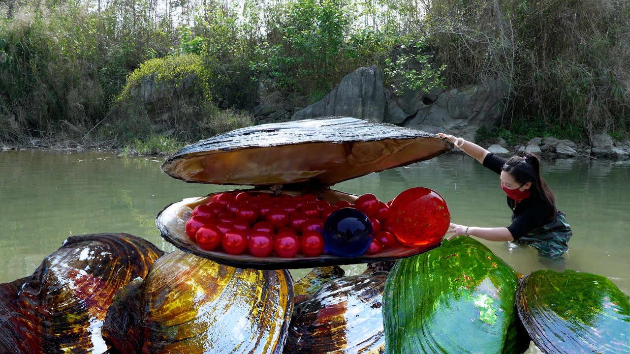 😱🎁Masked beauty in the wilderness pried open a giant clam and got my coveted pearl, so charming