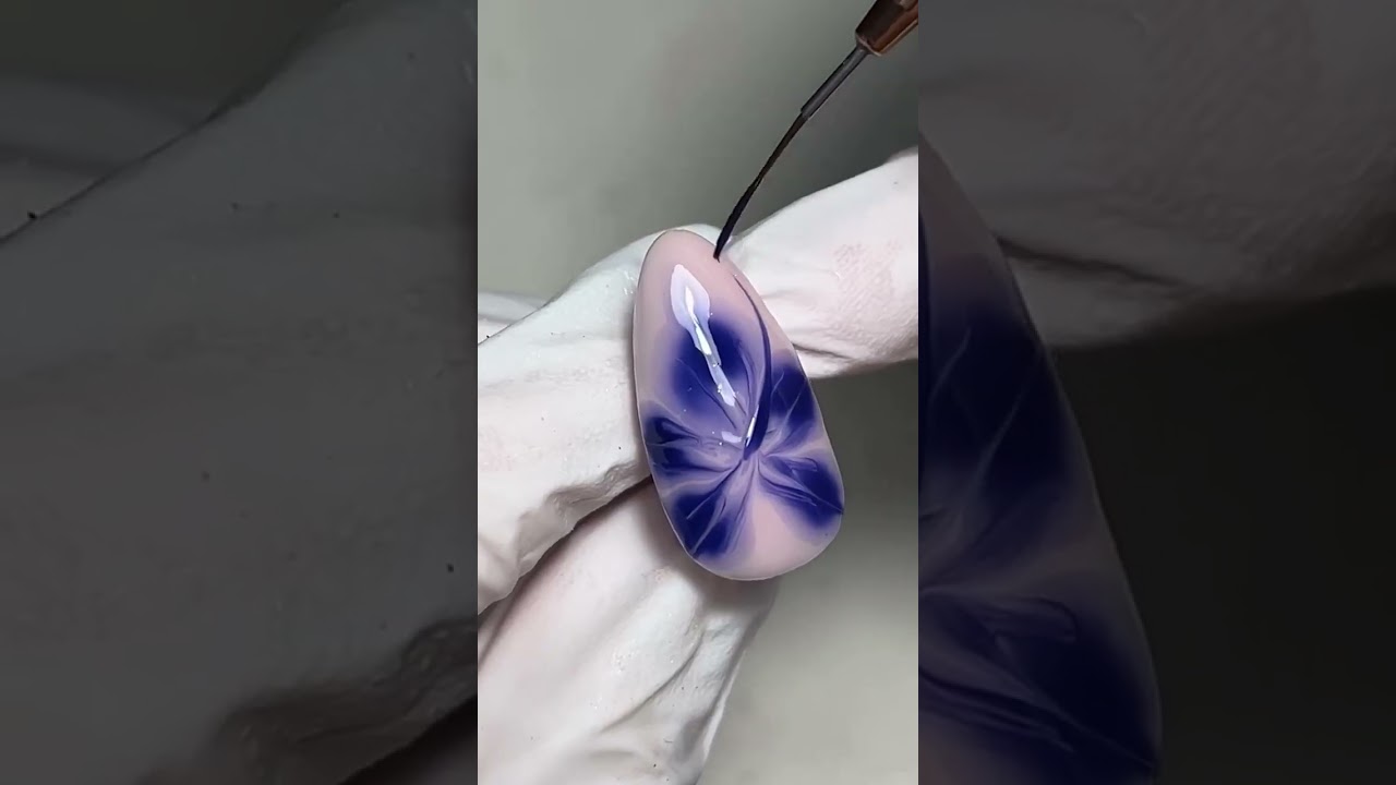 The Secret to PERFECT Blooming Hibiscus Nails! 💙👀 #floralnails #madamglam #nailart