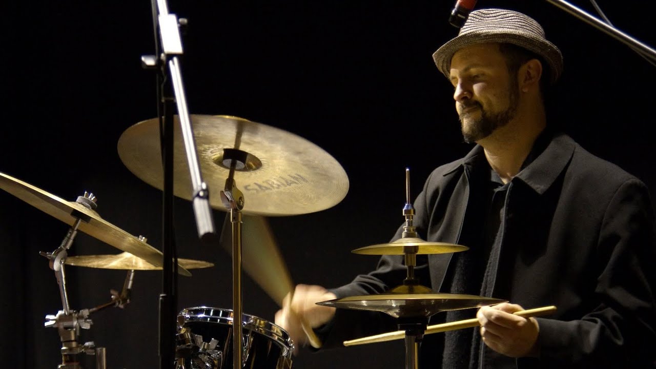 Solos de Milton Batera em Samba e em Standards de Jazz!