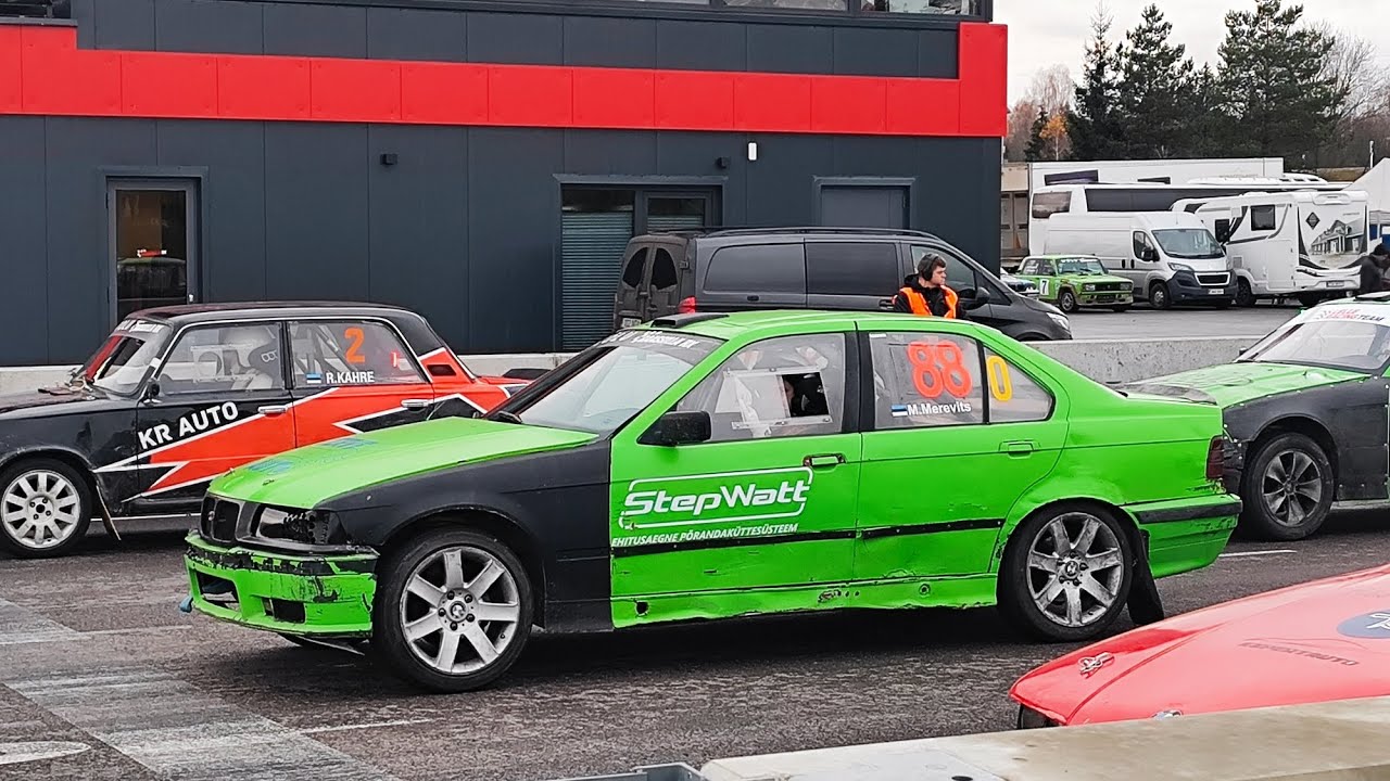 Raassilla kv. 01.11.2025. Mehaanikute tagavedu.