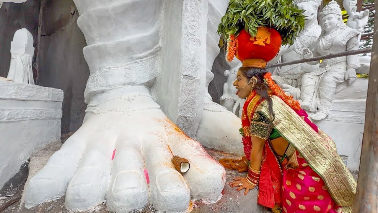 Rakesh Bonam Anna At Khairatabad Ganesh Padalu | Gangaputra Bonalu 2025 | Khairatabad Gangaputra 