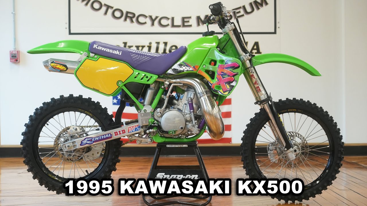 ЛУЧШАЯ РЕСТАВРАЦИЯ НА СЕЙЧАС: KAWASAKI KX500 1995 ГОДА, СОЗДАННЫЙ ДО СОВЕРШЕНСТВА!
