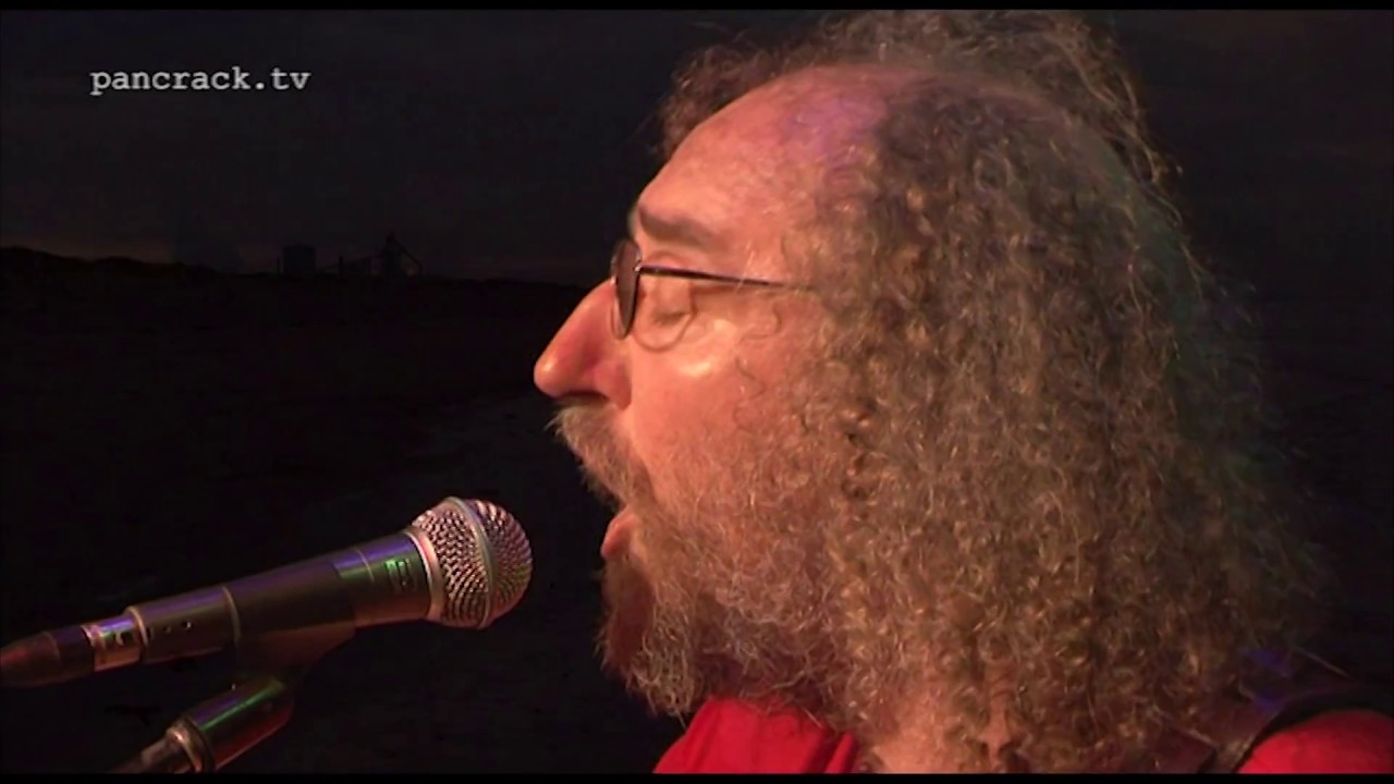 VIN GARBUTT - Minstrel-Troubadour-Soothsayer (from TT DVD / 2011)