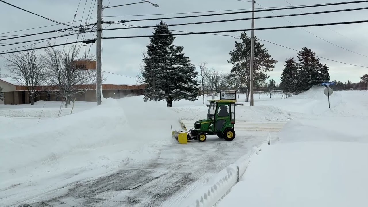 Gaylord, Michigan Jan 2026 Snowblowing 125 inches of snow so far with John Deere keeping busy. 