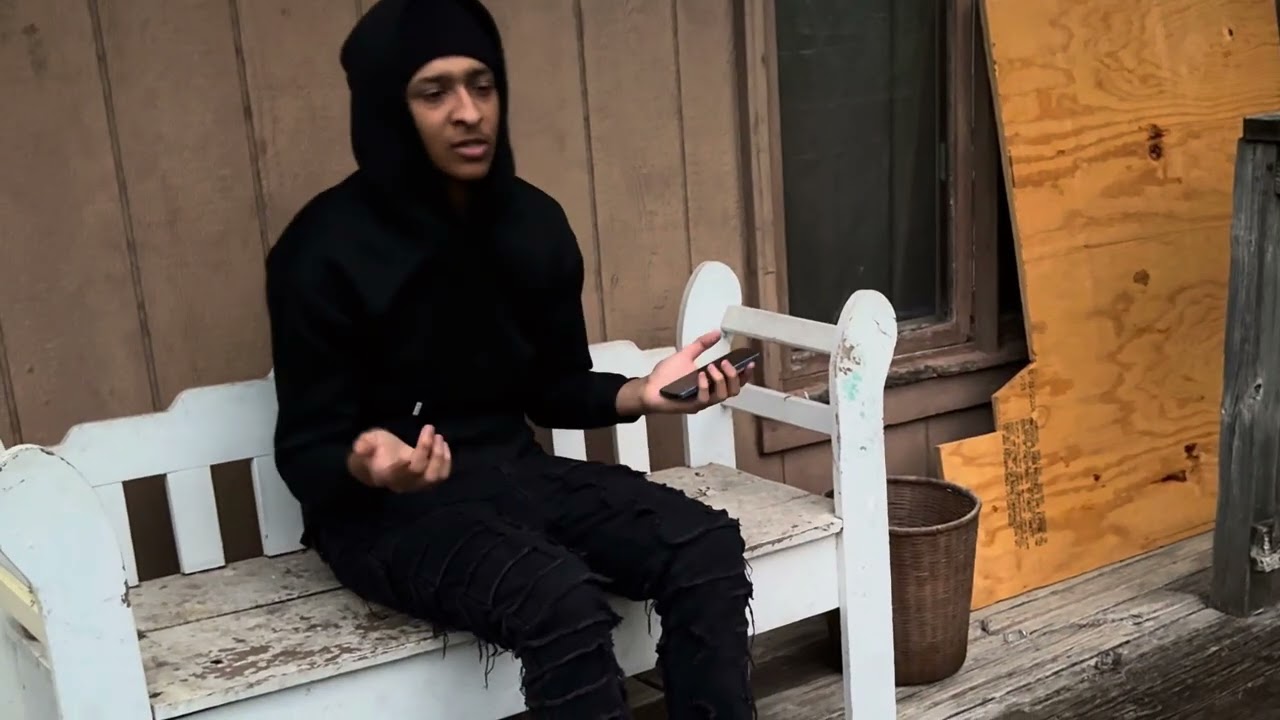 Black Truck - LMD (Official music video)