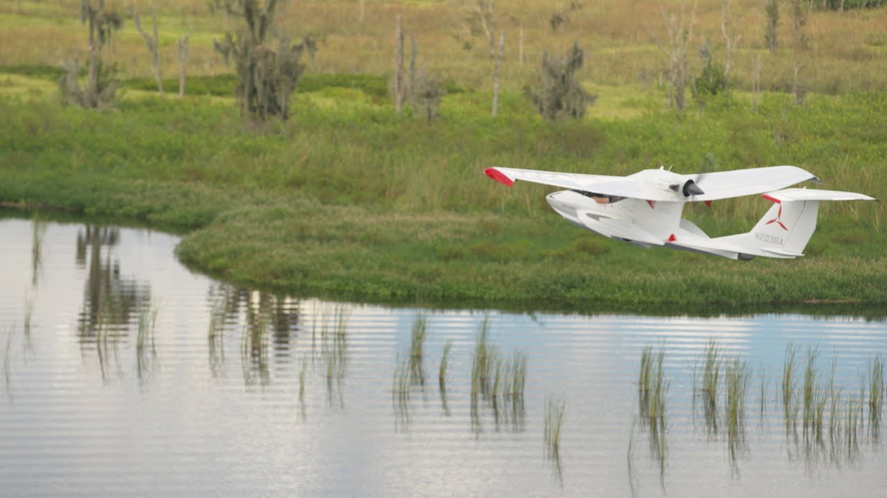 Flying the ICON A5 at Jack Brown’s Seaplane Base | Glassy Water Landing and Step Taxi