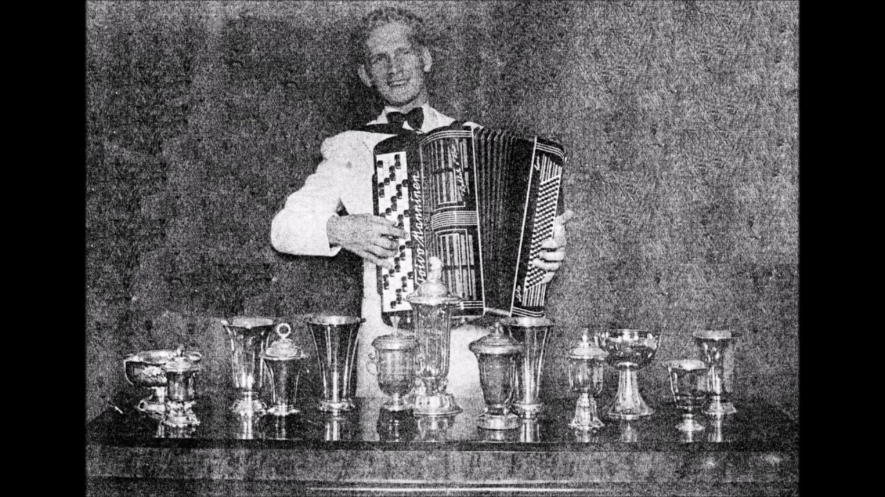AMARYLLIS, Toivo Manninen harmonikkasoolo +kitara ja basso v.1950