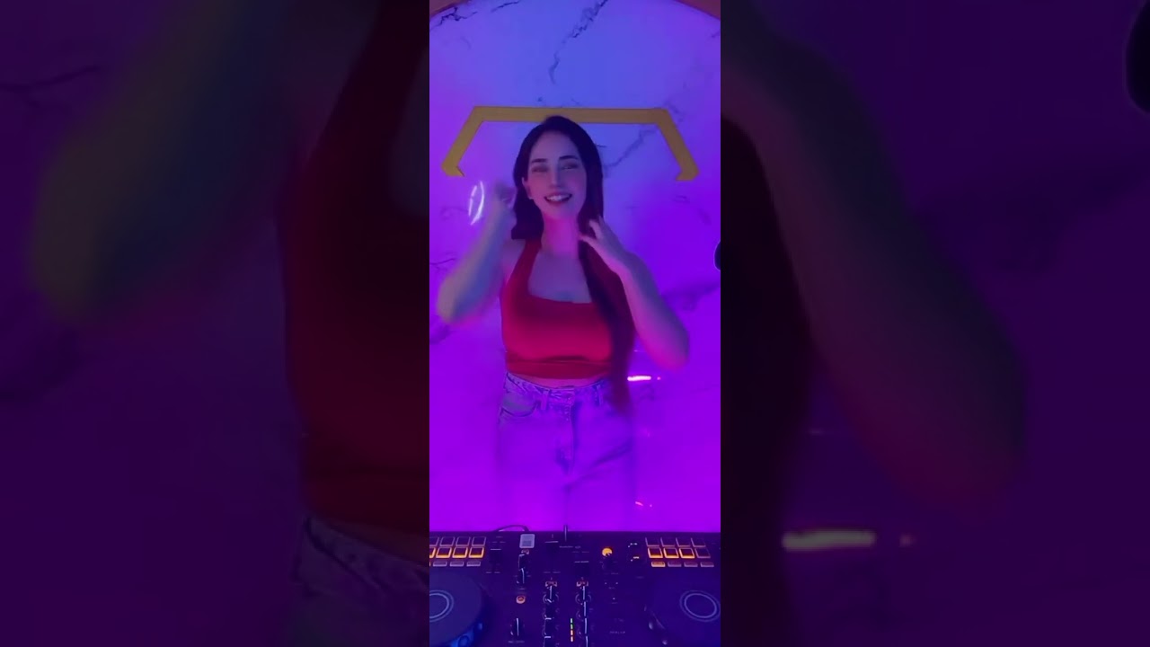 Dj jasmin bikin happy enjoy @bayu bungsu80