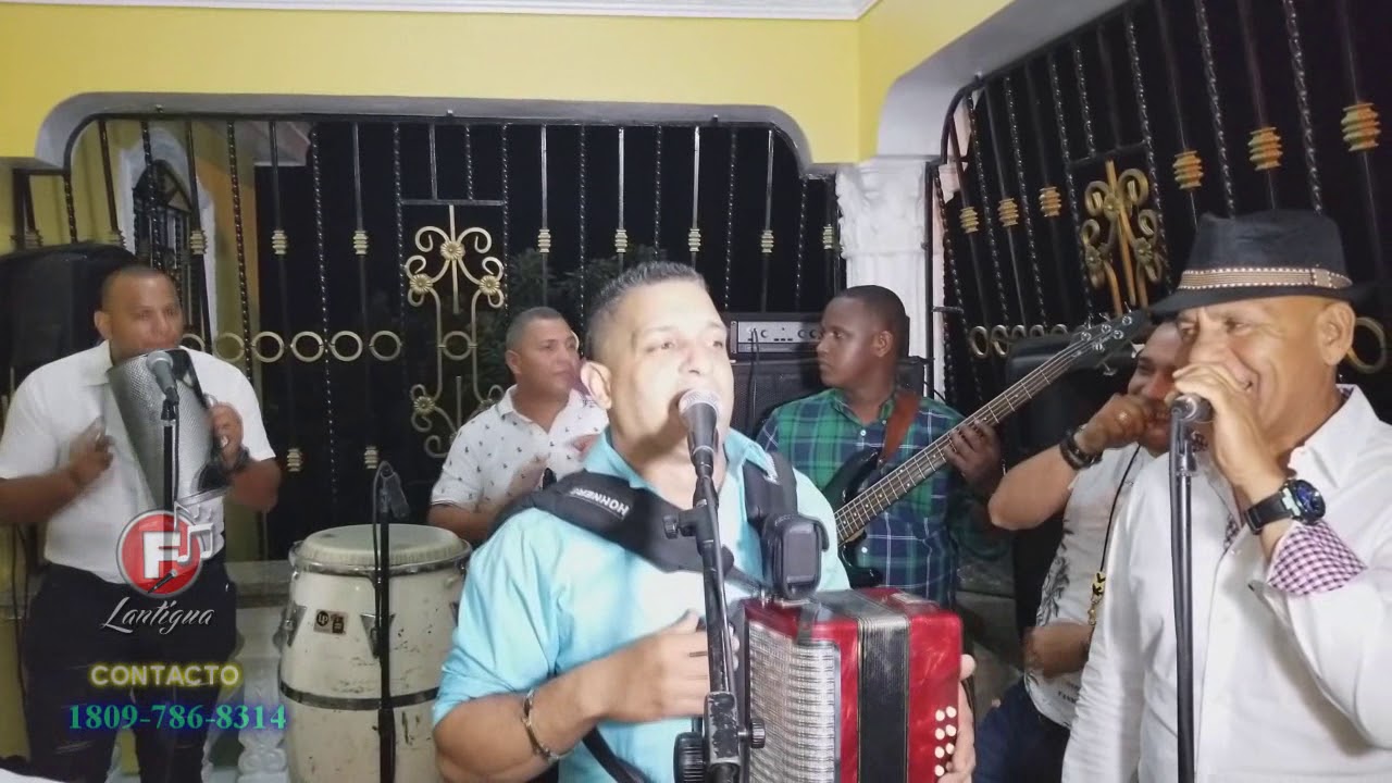Francis Lantigua Popurri de mangulina En Casa De la Familia Nuñez Collado