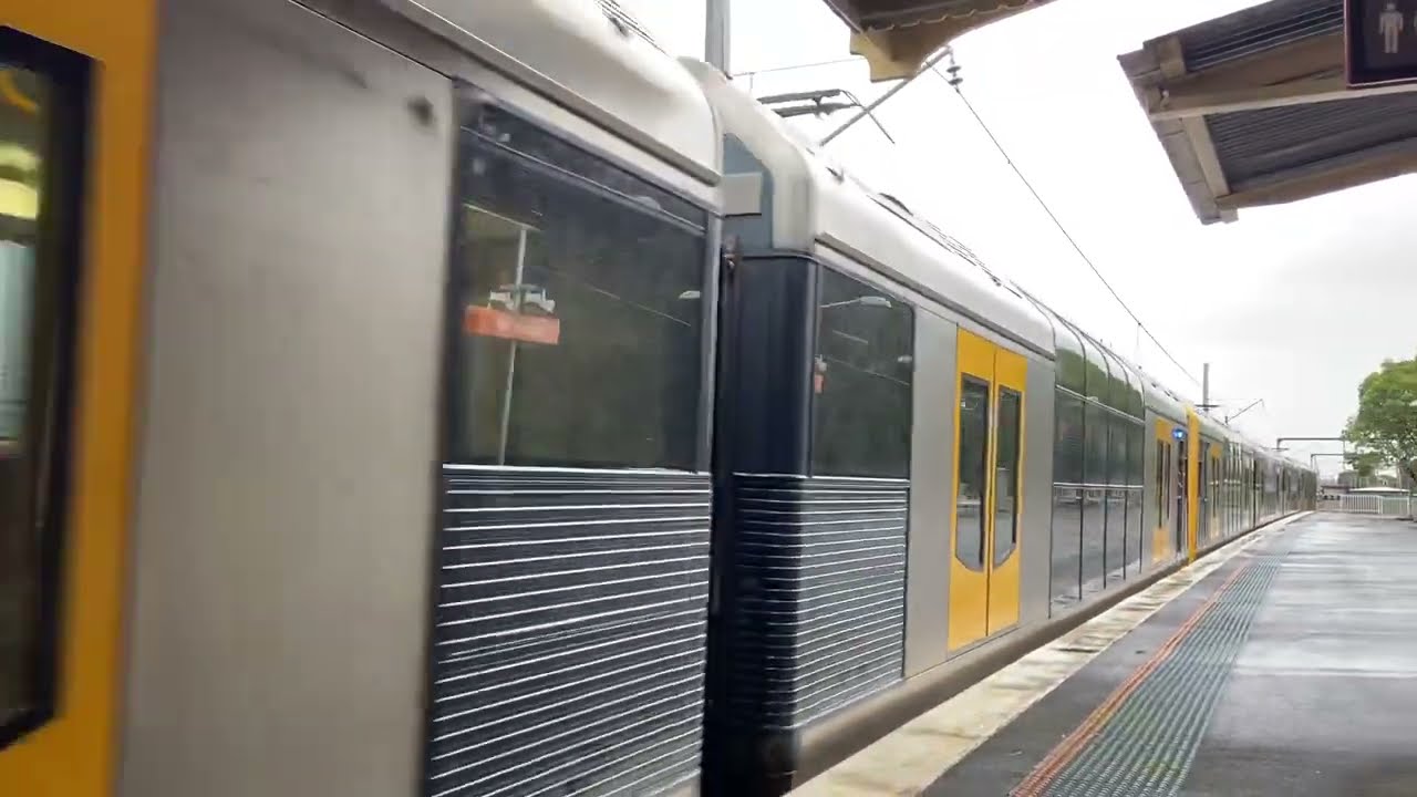 Tangara￼ (T 20 & T 67)￼ Sydney trains at Chester Hill￼ And just running old trains Only￼￼