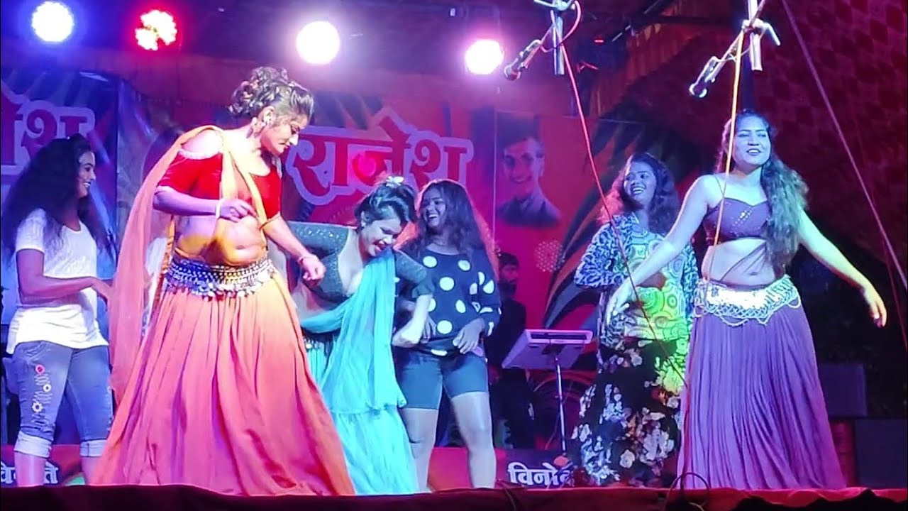 New Marathi Tranding Song😍😍चिमणी माझी उडून गेली😉भन्नाट डान्स || गणेश राजेश सांगवीकर तमाशा 2024