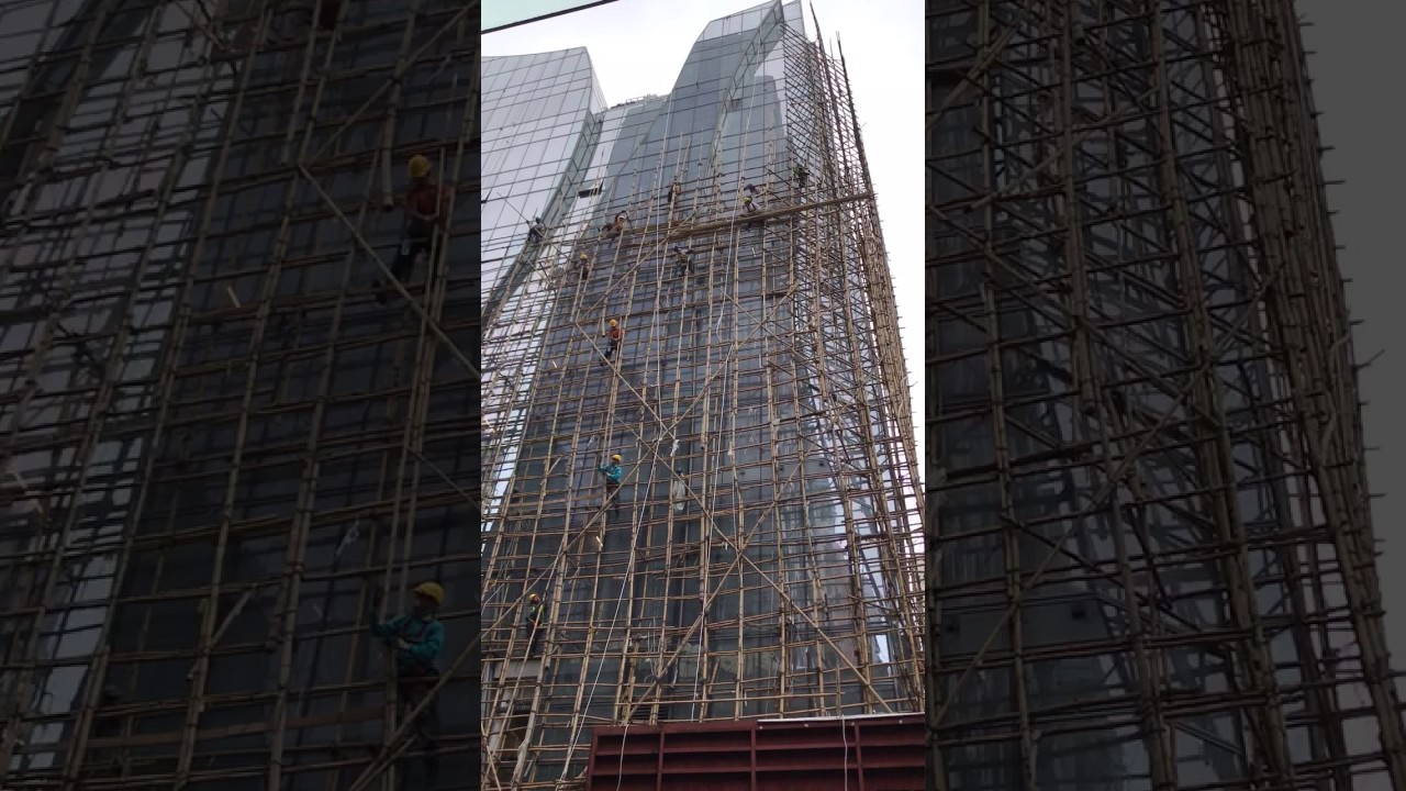 Hong Kong bamboo scaffolding deconstruction