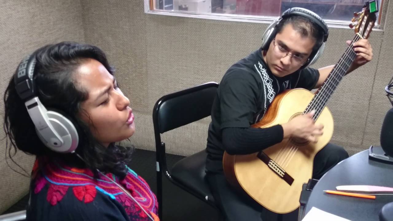 La noche y tú.  Voz: Nora Murillo. Guitarra: César Octavio Aldai Díaz. Autor: Rubén Fuentes Gassón.