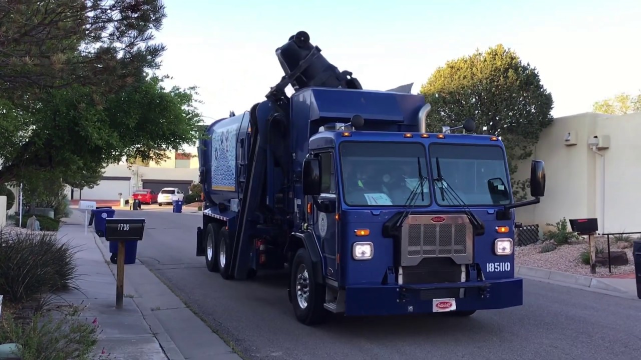 CABQ SWMD Peterbilt 520 Amrep HX-450 N3 garbage truck