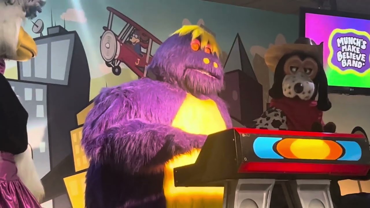 Song of the summer Chuck E. Cheese Springfield Illinois legacy store!!!!