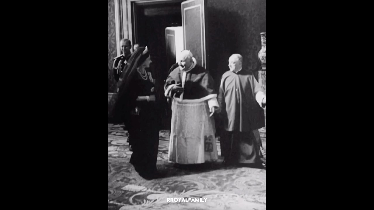 Queen Elizabeth II meets Pope John XXIII in 1961 #royalfamily #queenelizabeth #queenelizabethii