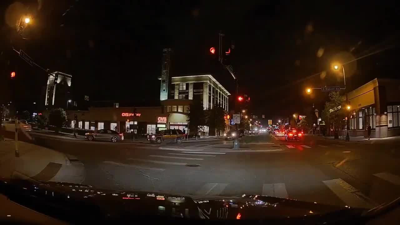 Dashcam video of looters breaking into CVS Pharmacy in Uptown | FOX 9 KMSP