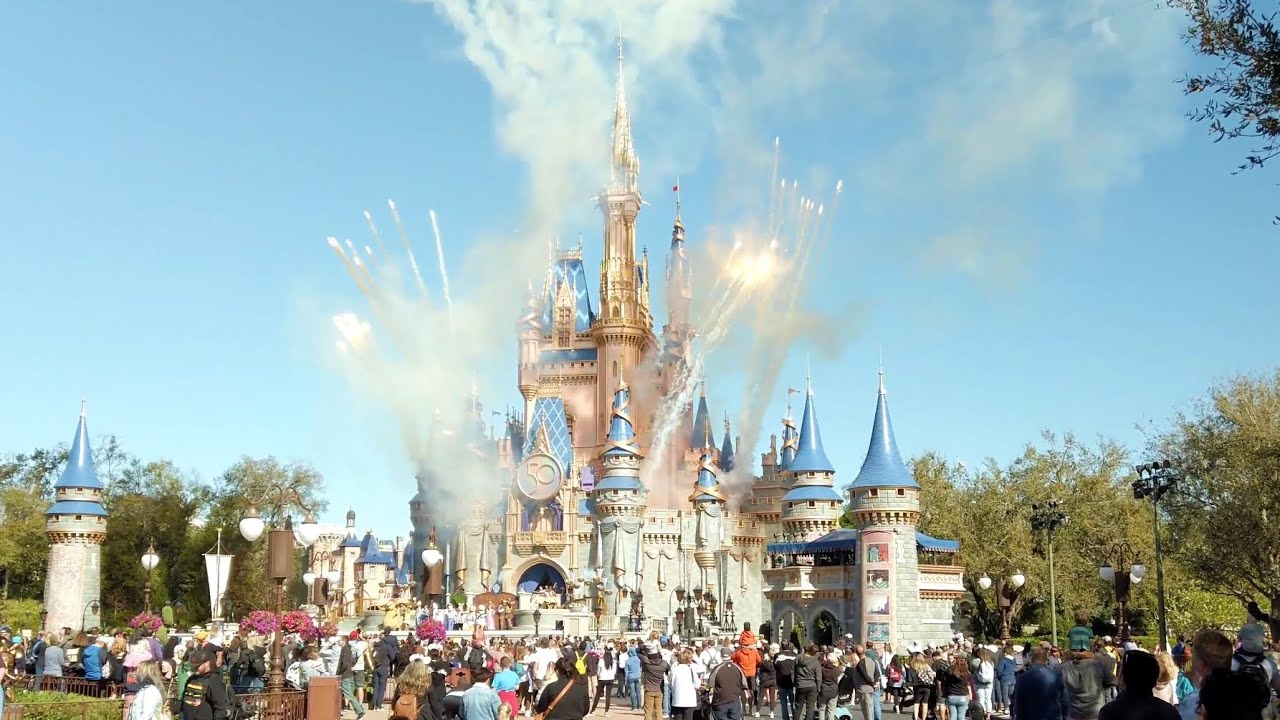 Magic Kingdom's Main Street USA Walkthrough in 4K at Walt Disney World &middot; Orlando Florida WDW