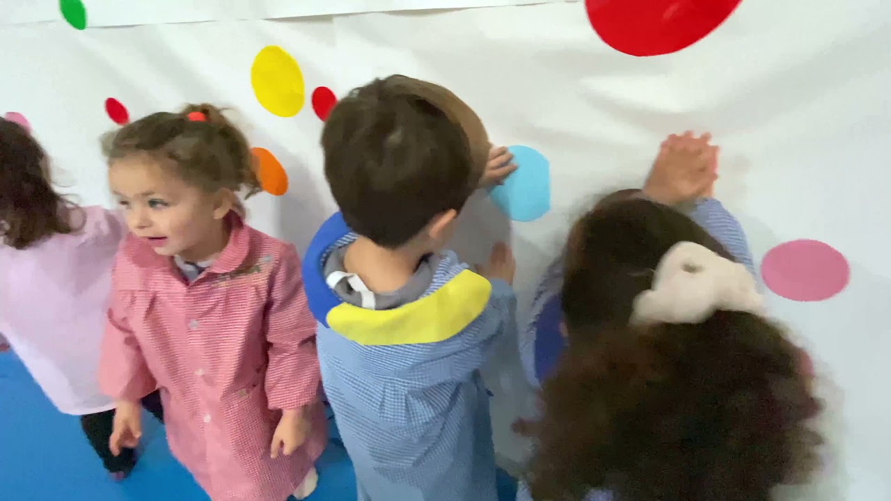 ARTISTAS EN INFANTIL 🐥🐺🐴🎨🎎 - YAYOI KUSAMA