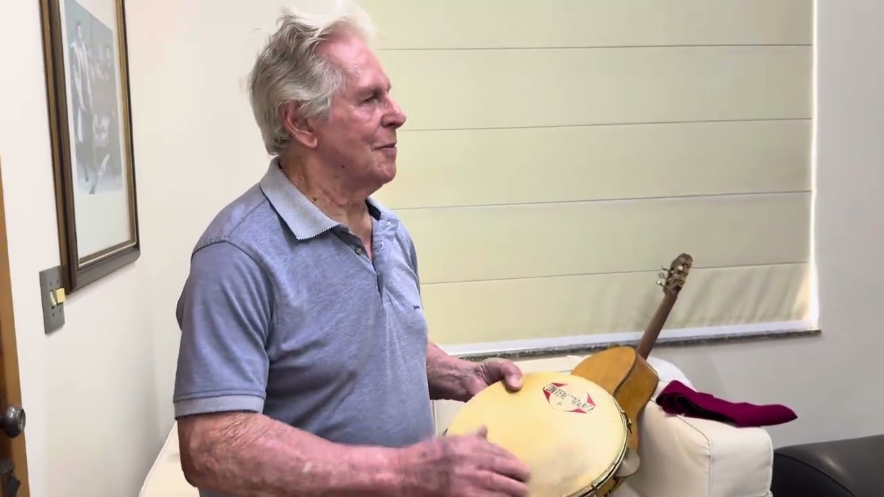 Somethin ‘ Stupid  - Participação  do  percussionista  Chicoca .  29/01/26.