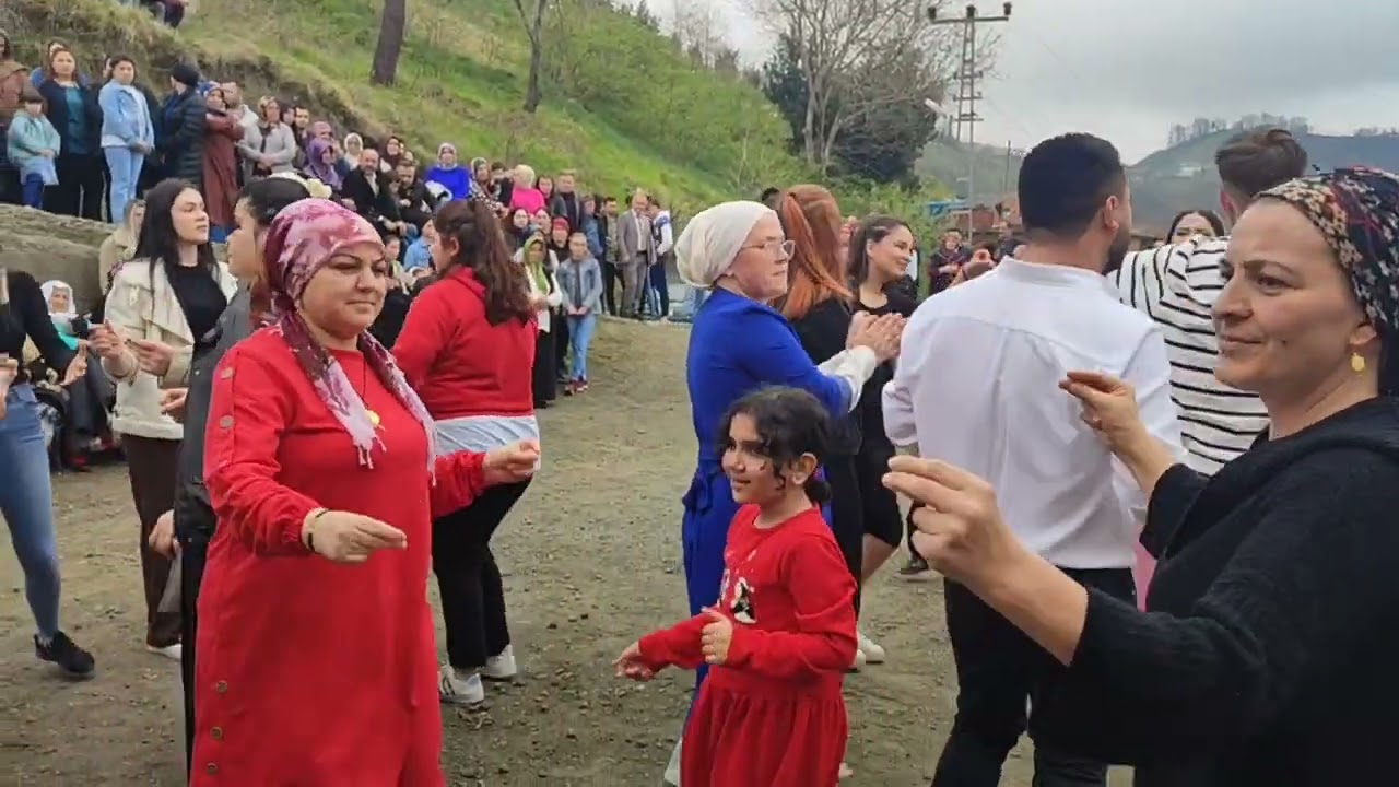 HÜRDES OKUMUŞ & MUHAMMED DEREKÖYLÜNÜN NİŞAN DÜĞÜNÜ OYUN HAVALARI KOL BASTI OYUNU