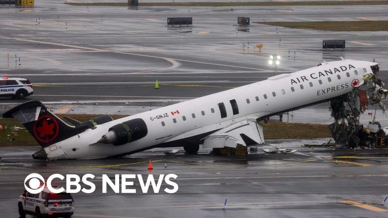 Timeline of LaGuardia Airport runway collision between passenger jet and rescue truck