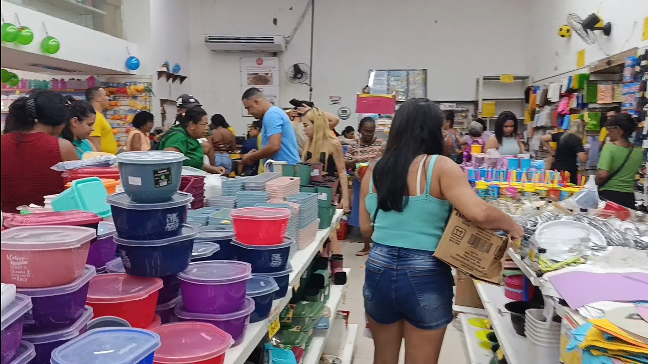 PRODUTOS DE 1 REAL, QUEIMA DE ESTOQUE NA LOJA HIPINOSE, OLHA O TAMANHO DA FILA!!