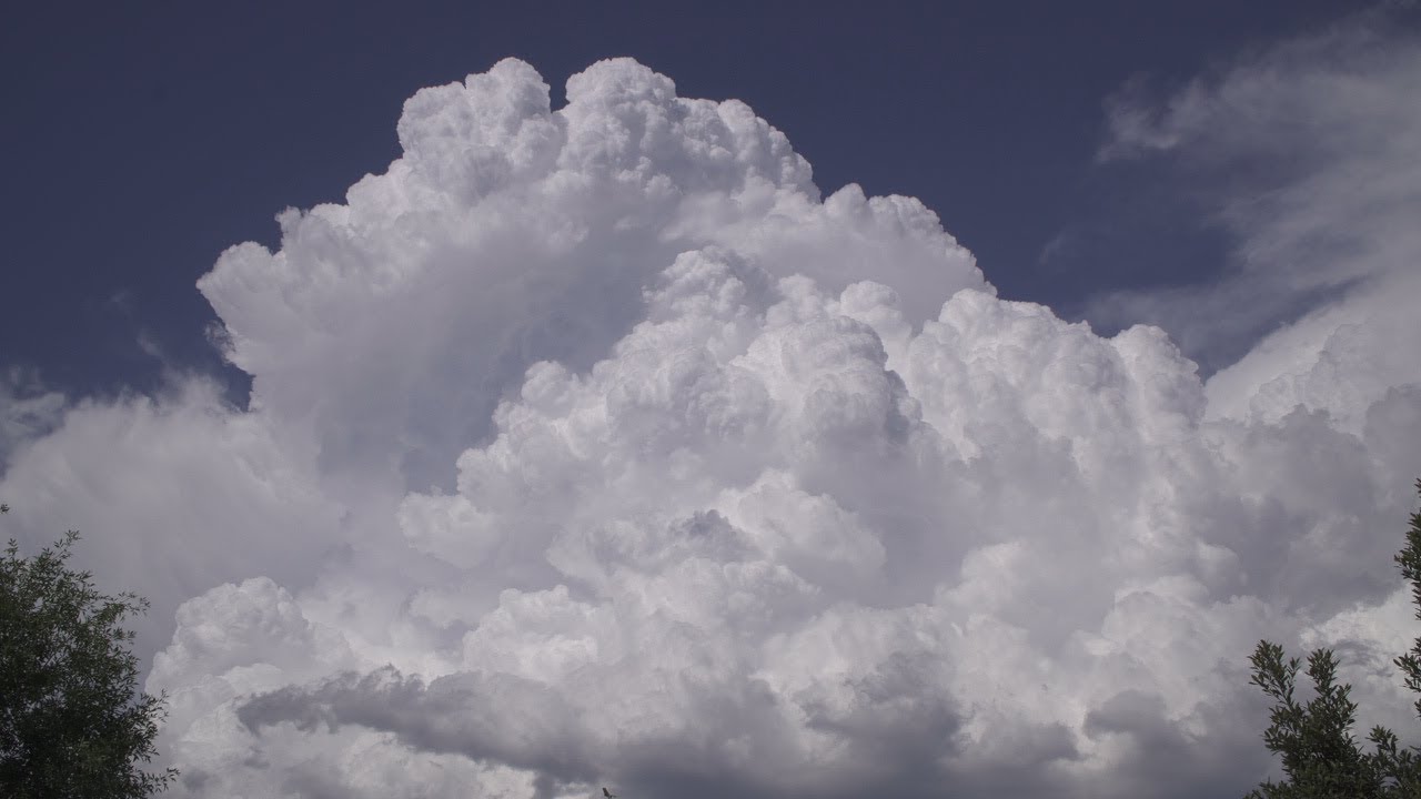 Atomic Bomb Sydney Thunderstorm Updrafts! - December 20th 2018