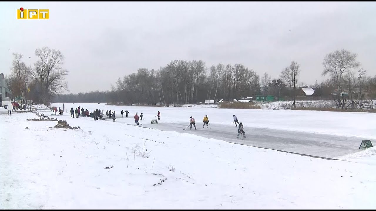 Ворскла цими вихідними перетворилася на льодову арену для полтавських веслувальників