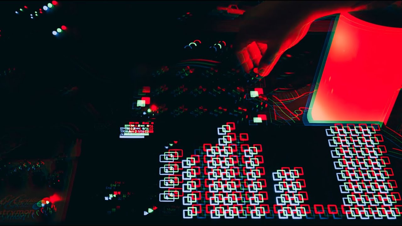 A Betrayal | Moog Minitaur | Oxi One | Strymon El Capistan | Ambient IDM | Soundscape | Sound Design