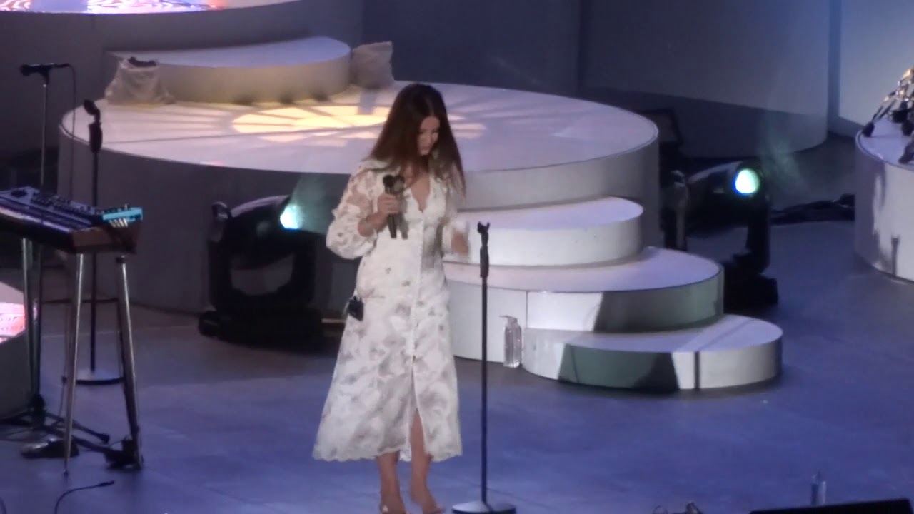Lana Del Rey | Mariners Apartment Complex | live Hollywood Bowl, October 10, 2019