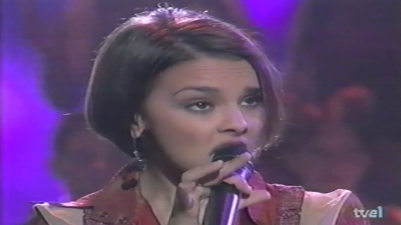 Chenoa - 